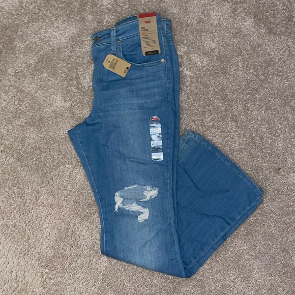 NEW Levi 726 Distessed Jeans - Picture 2 of 6